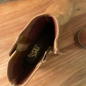 SOLD Womens Franco Sarto Leather Zippered Ankle Booties / Sz 7.5 / Never worn